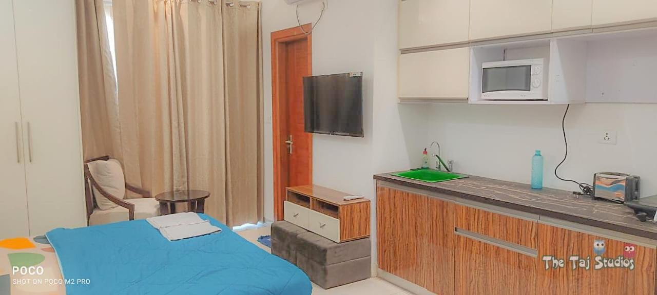 Ne-1St Time In Noida Stay In Mall Extérieur photo